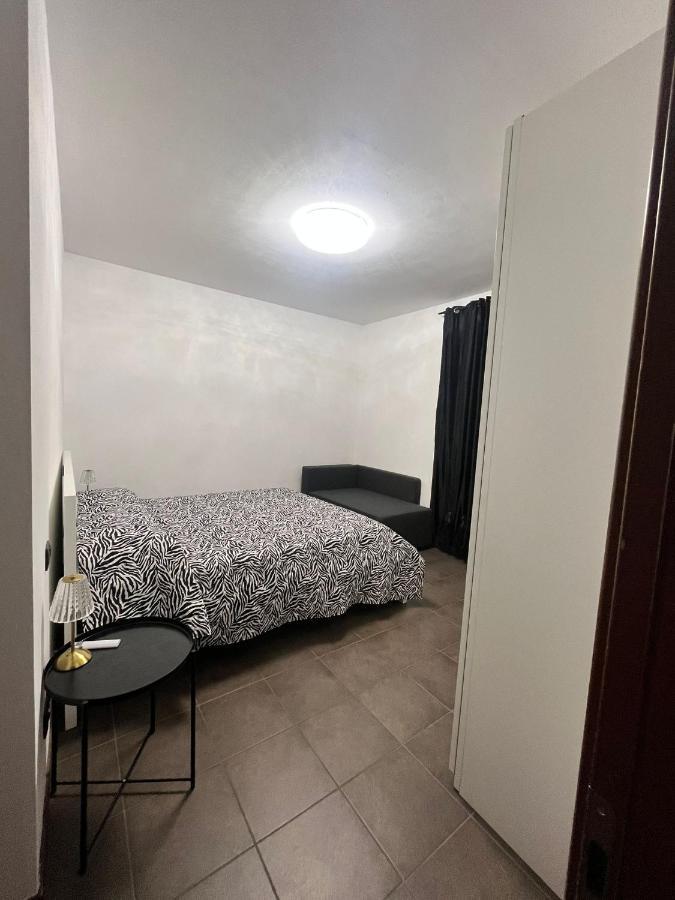 Home Sarenji Trivolzio Екстериор снимка