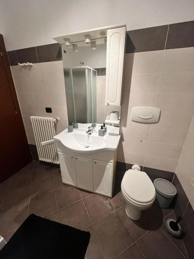 Home Sarenji Trivolzio Екстериор снимка